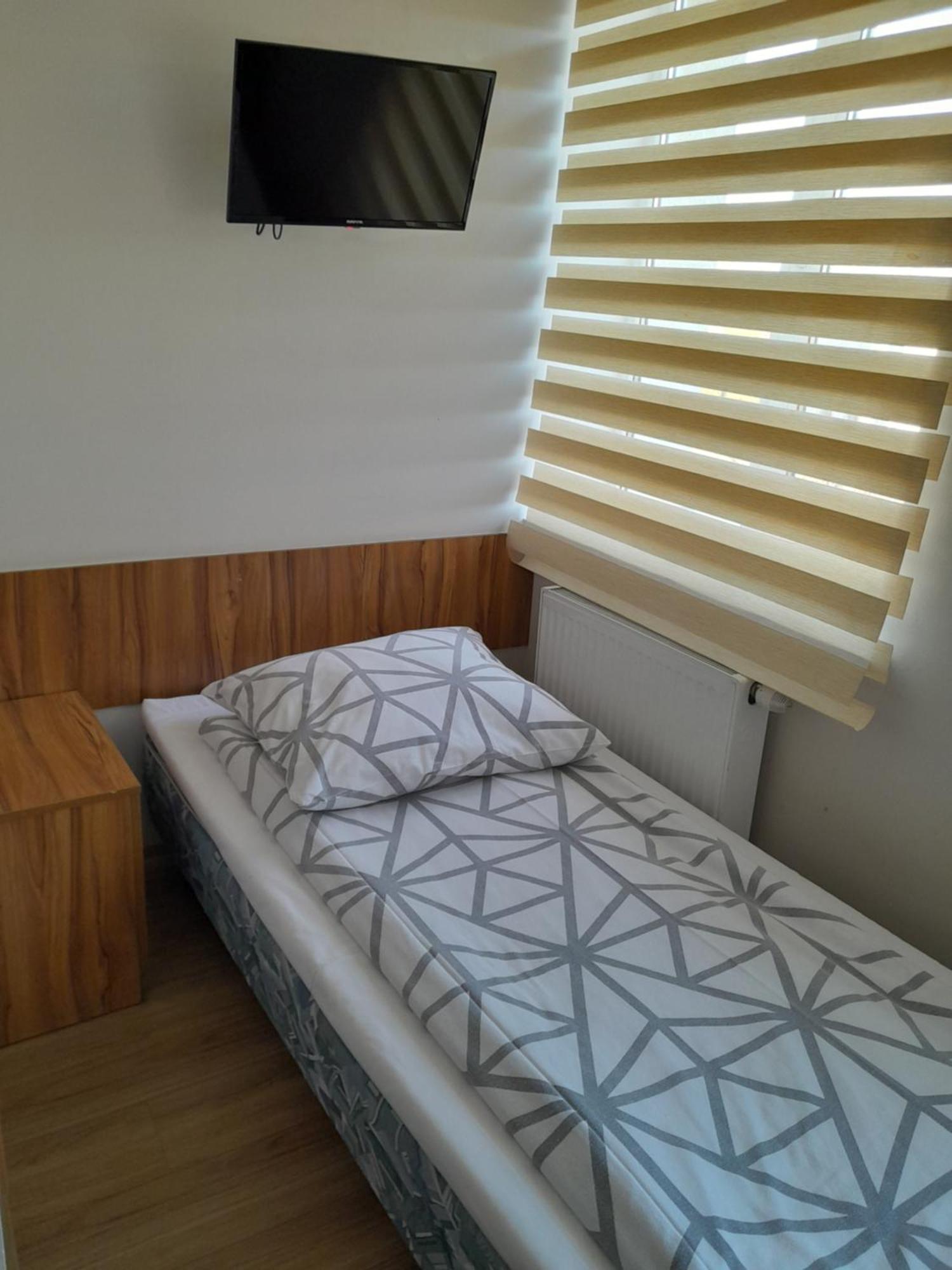 Hostel Polon Pułtusk Ngoại thất bức ảnh