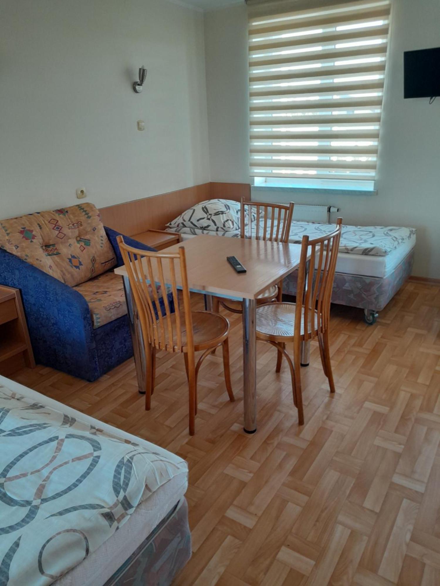 Hostel Polon Pułtusk Ngoại thất bức ảnh